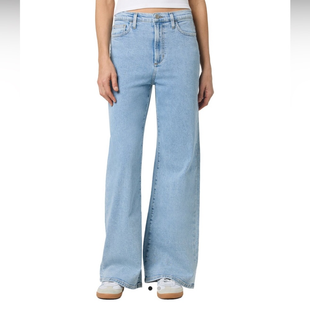 Joe's Jeans Light Blue Flare & Wide Leg Jeans size 28 New!